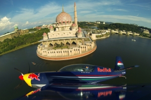 © Red Bull Air Race