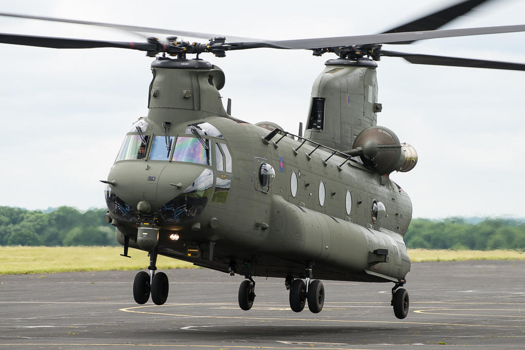 Aviation News – Royal Air Force unveils Boeing Chinook HC6