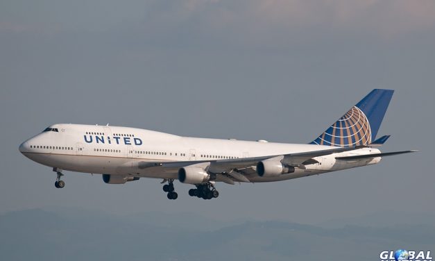 BlogGAR – Paul Filmer – United Airlines Boeing 747 Chasing at San Francisco